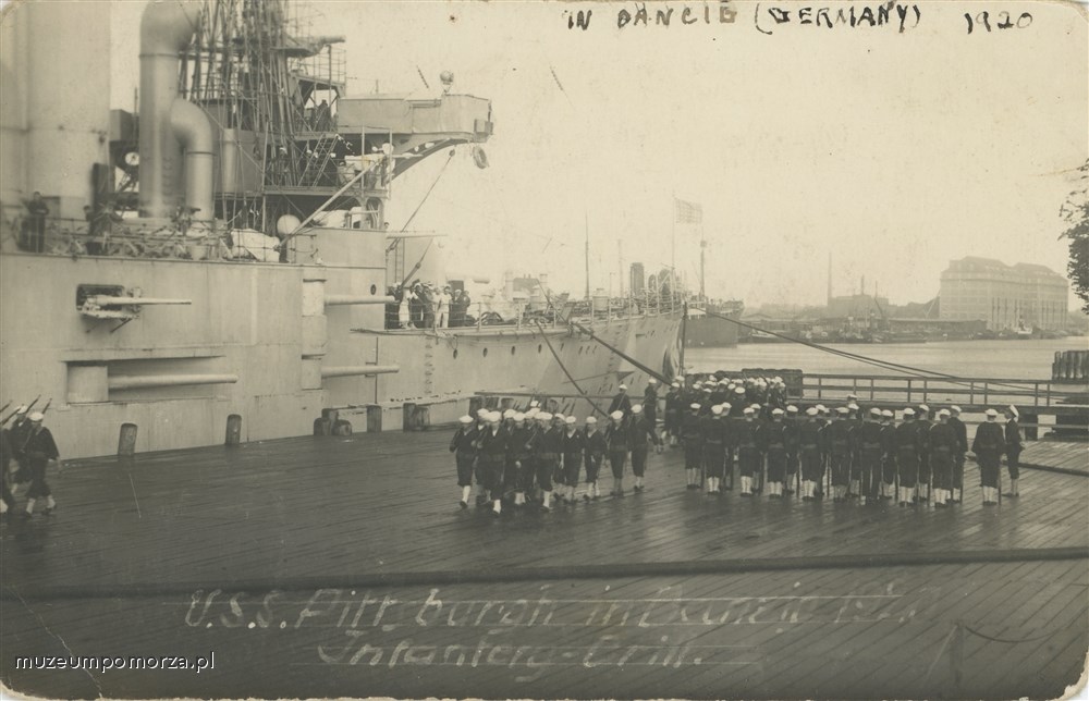 Gdańsk, USS Pittsburgh  w gdańskim porcie
