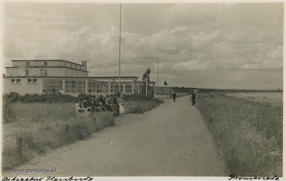 Gdańsk, Promenada i Dom Plażowy