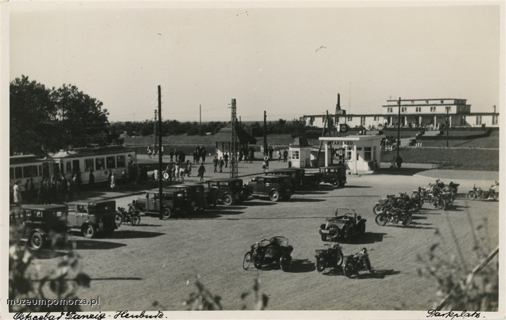 Gdańsk, parking przy wejściu na plażę