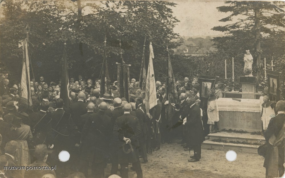 Pruszcz Gdański, uroczystość na cmentarzu