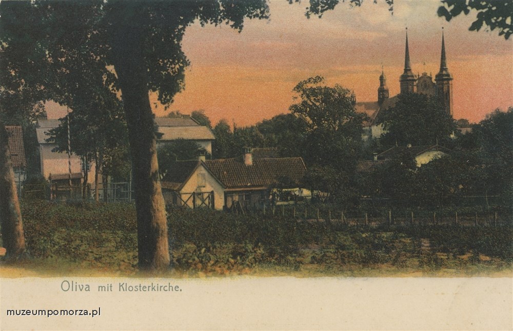 Gdańsk - Oliwa, widok na Archikatedrę Trójcy św.