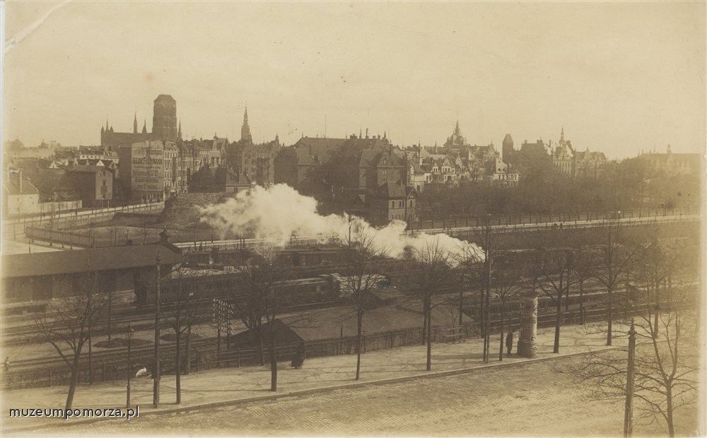 Gdańsk, panorama Gdańska od strony zachodniej.