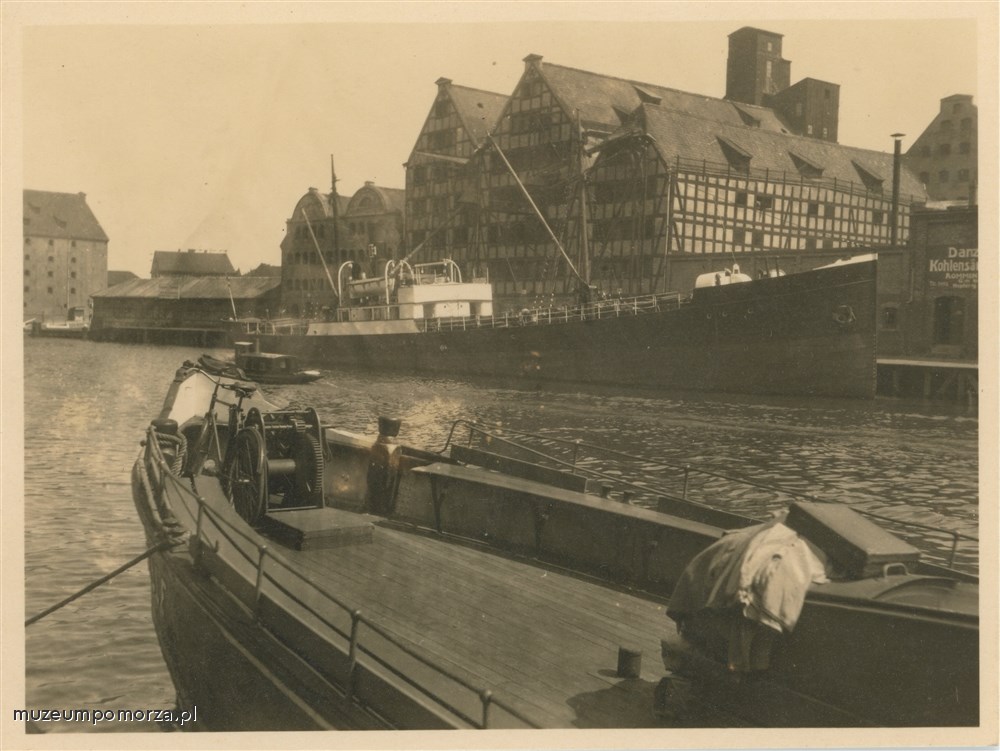 Gdańsk, Wyspa Spichrzów