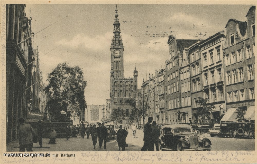 Gdańsk, Długi Targ widok od strony Zielonej Bramy