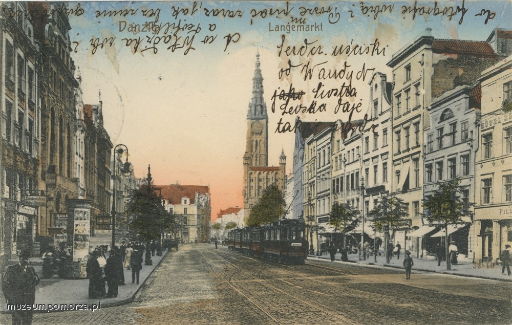 Gdańsk, Długi Targ widok od strony Zielonej Bramy