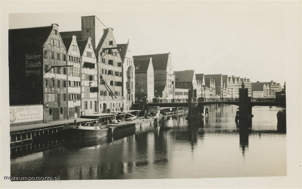 Gdańsk, Wyspa Spichrzów