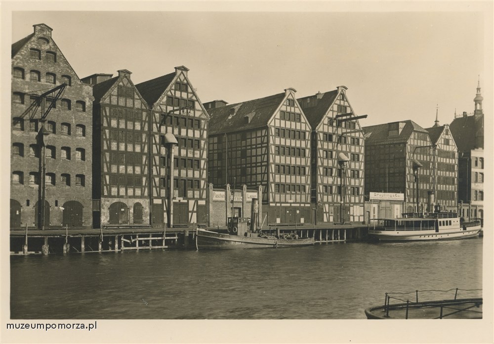 Gdańsk, Wyspa Spichrzów