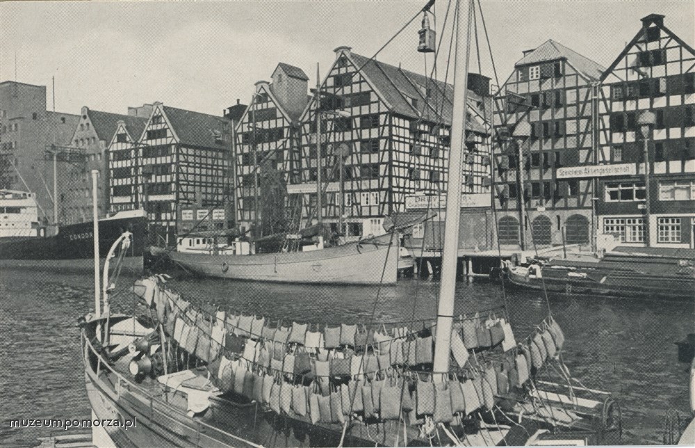 Gdańsk, Wyspa Spichrzów