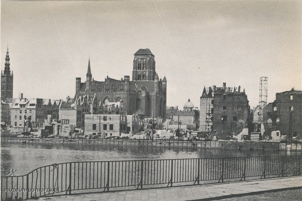 Gdańsk, ruiny i odbudowa Głównego Miasta