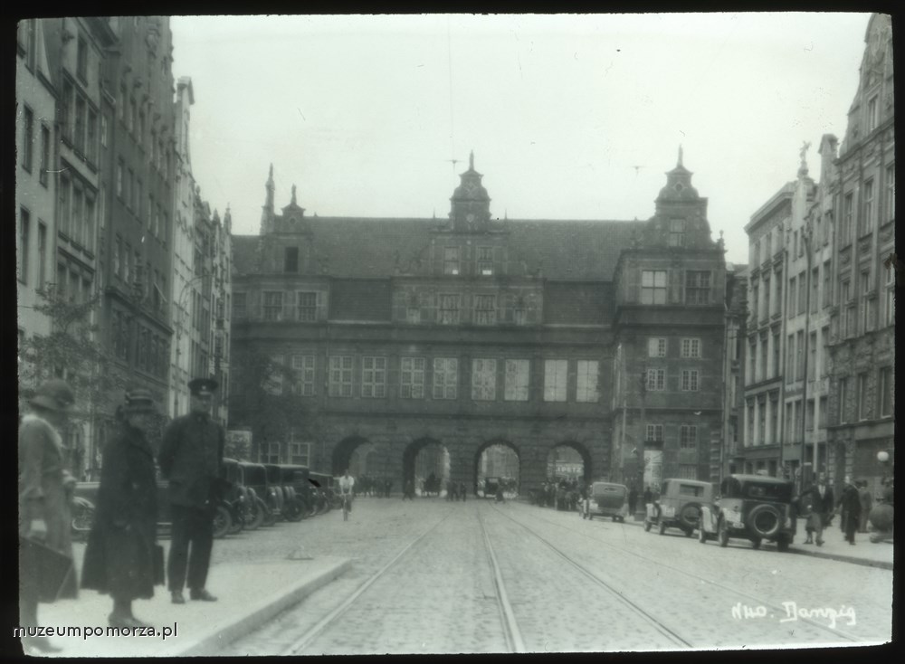 Gdańsk, Widok na Zieloną Bramę od strony Długiego Targu